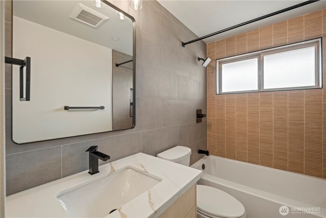 16317 127th Place SE, Renton, WA 98058