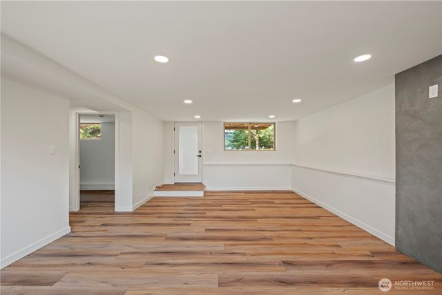 16317 127th Place SE, Renton, WA 98058