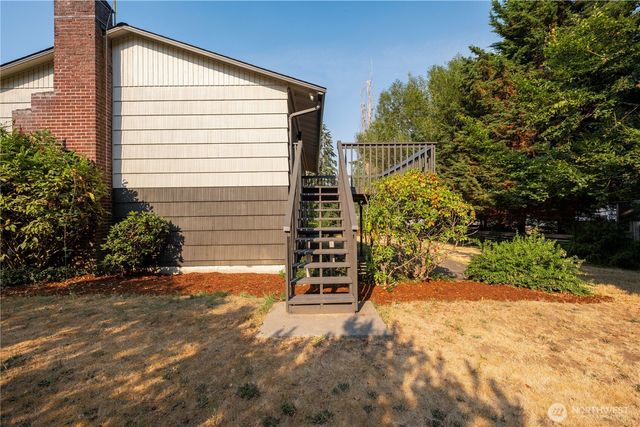 16317 127th Place SE, Renton, WA 98058