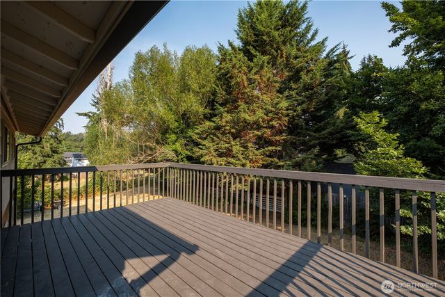 16317 127th Place SE, Renton, WA 98058