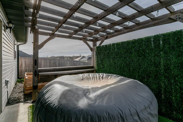 3510 YELLOWWOOD DR, Columbia, MO 65202