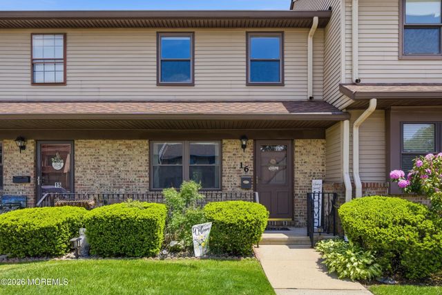 16 Village Green Way, Hazlet, NJ 07730