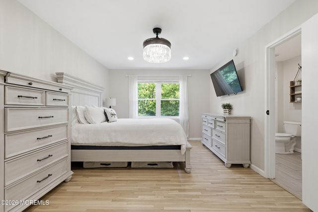 16 Village Green Way, Hazlet, NJ 07730