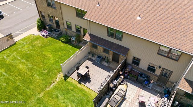 16 Village Green Way, Hazlet, NJ 07730
