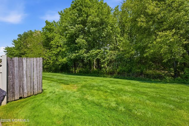 16 Village Green Way, Hazlet, NJ 07730