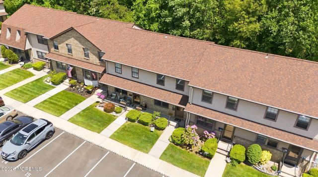 16 Village Green Way, Hazlet, NJ 07730