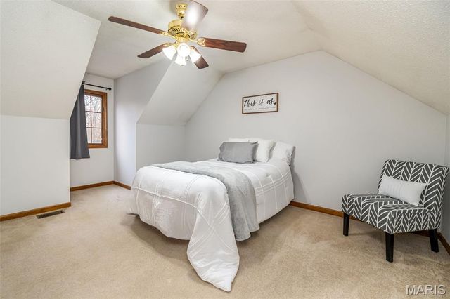 480 Lone Pine Lane, St Clair, MO 63077