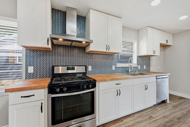 1808 Robin Drive, Sherman, TX 75092