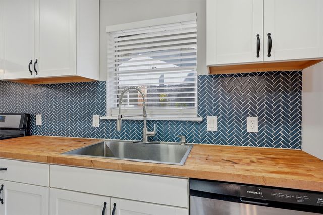 1808 Robin Drive, Sherman, TX 75092