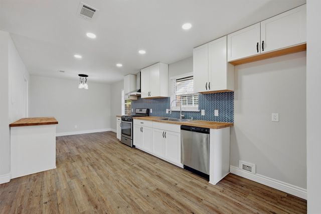 1808 Robin Drive, Sherman, TX 75092