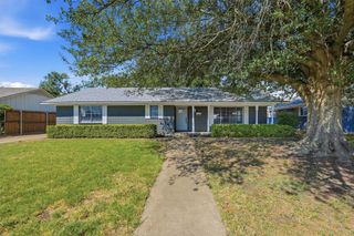 1808 Robin Drive, Sherman, TX 75092