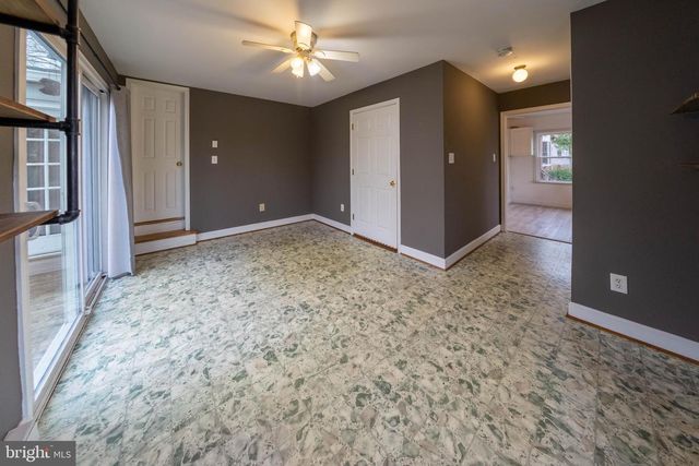 4302 SHERIDAN ST, University Park, MD 20782