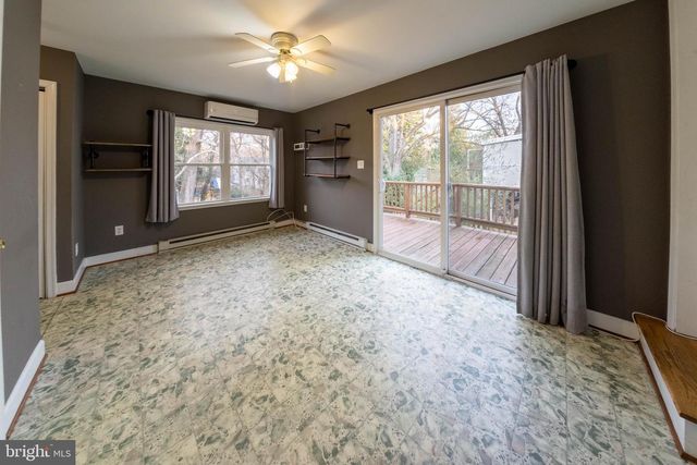 4302 SHERIDAN ST, University Park, MD 20782