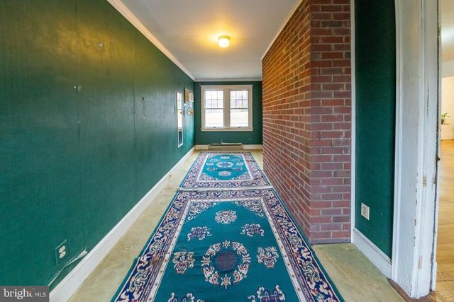 4302 SHERIDAN ST, University Park, MD 20782