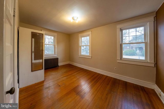 4302 SHERIDAN ST, University Park, MD 20782