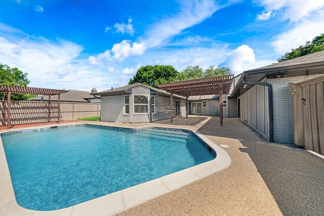 3800 Fall Wheat Drive, Plano, TX 75075