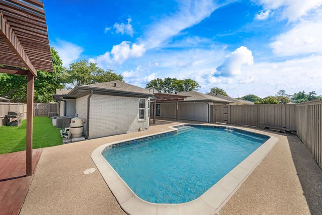 3800 Fall Wheat Drive, Plano, TX 75075