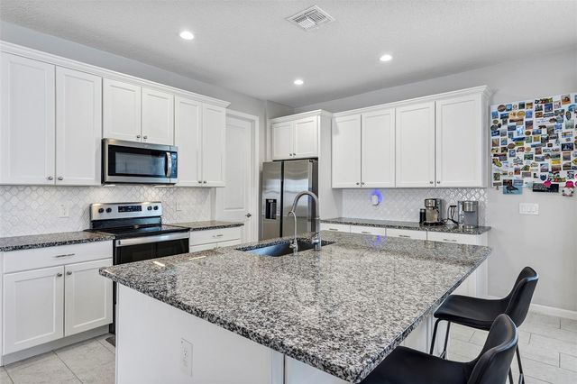 3393 BLUFF OAK LANE, Sanford, FL 32771