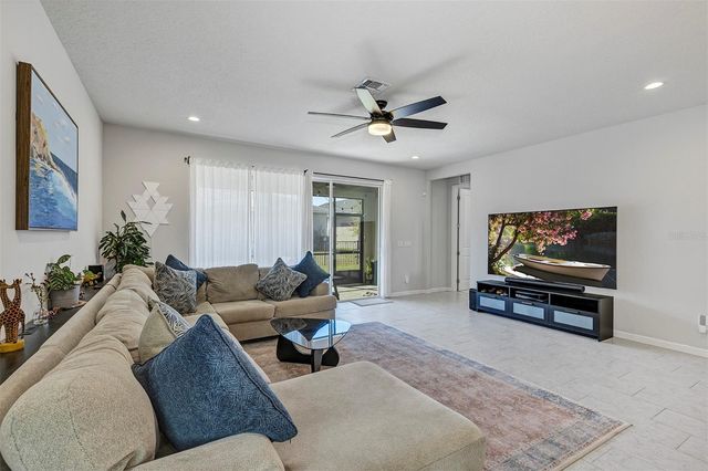 3393 BLUFF OAK LANE, Sanford, FL 32771