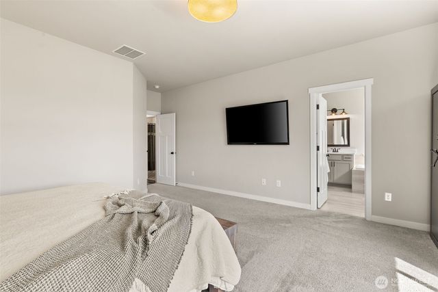 3489 Division Street, Enumclaw, WA 98022