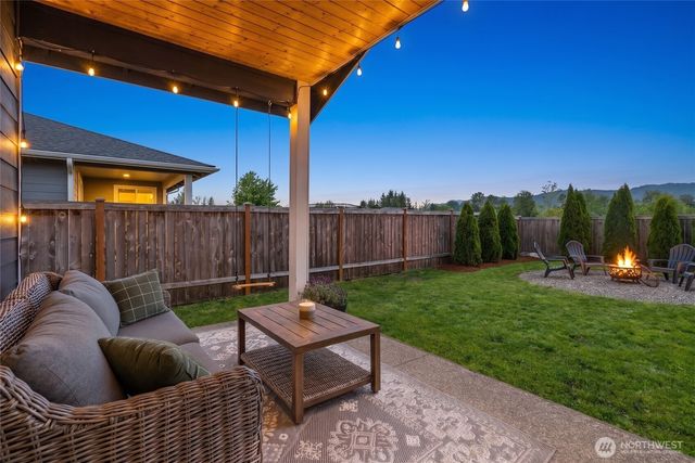 3489 Division Street, Enumclaw, WA 98022