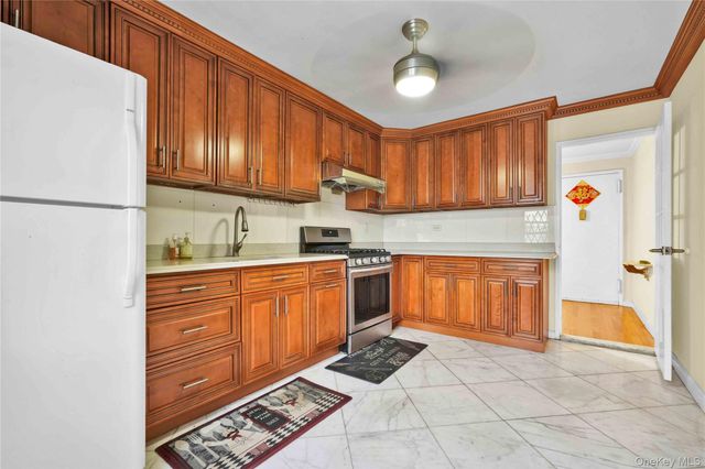 29-50 137th Street 1G, Flushing, NY 11354
