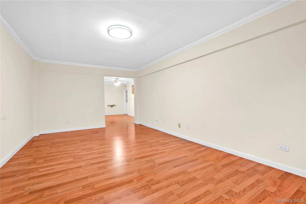 29-50 137th Street 1G, Flushing, NY 11354 — photo 3