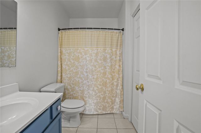 145 High Street D, Westerly, RI 02891