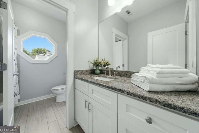 1303 Egan Way, East Point, GA 30344