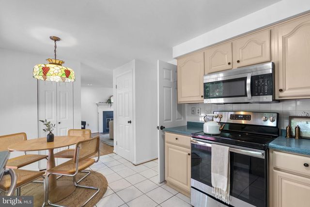 2229 DECKMAN LN, Silver Spring, MD 20906