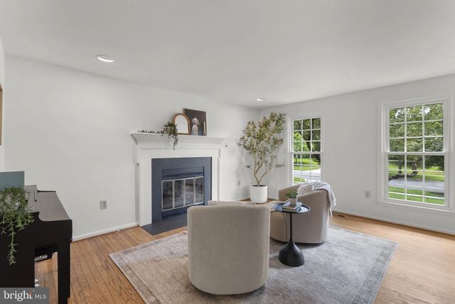 2229 DECKMAN LN, Silver Spring, MD 20906