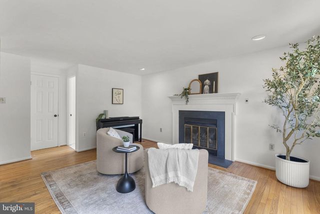 2229 DECKMAN LN, Silver Spring, MD 20906