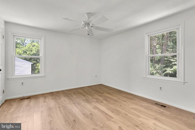 2229 DECKMAN LN, Silver Spring, MD 20906