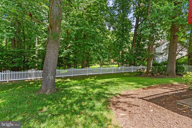 2229 DECKMAN LN, Silver Spring, MD 20906