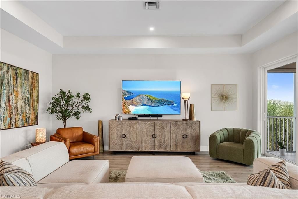 233 Indies DR E 201, NAPLES, FL 34114 — photo 5