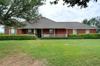 6813 Gregg Road, Krum, TX 76249