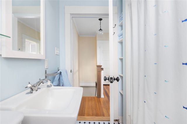 59 Mount Hope Avenue, Jamestown, RI 02835