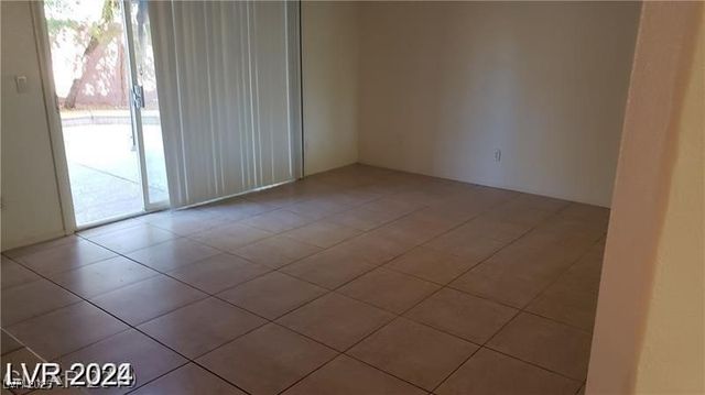6684 Coronado Crest Avenue, Las Vegas, NV 89139