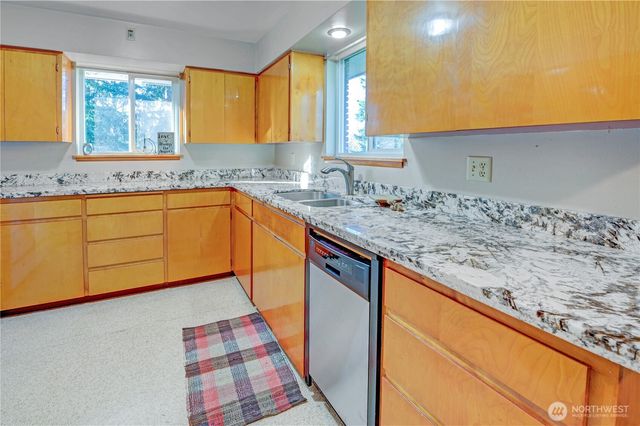 20221 Church Lake Road E, Bonney Lake, WA 98391