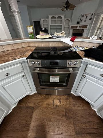 5738 LARCH Drive, Lake Charles, LA 70605