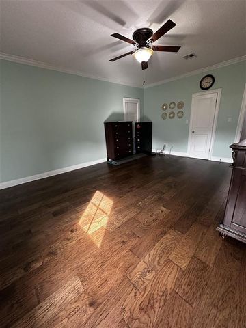 5738 LARCH Drive, Lake Charles, LA 70605