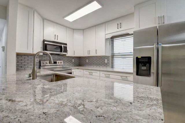 93 Normandy B, Delray Beach, FL 33484