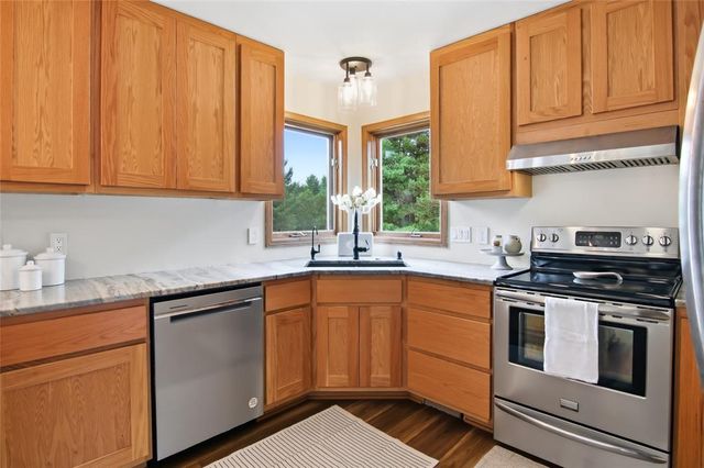 E2090 Cedar Road, Eau Claire, WI 54701