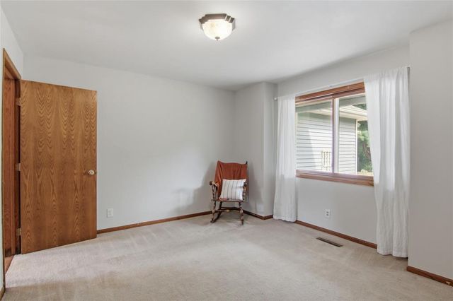 E2090 Cedar Road, Eau Claire, WI 54701