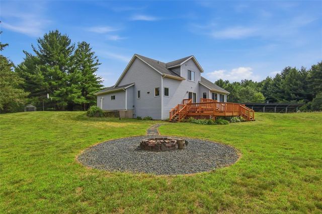E2090 Cedar Road, Eau Claire, WI 54701