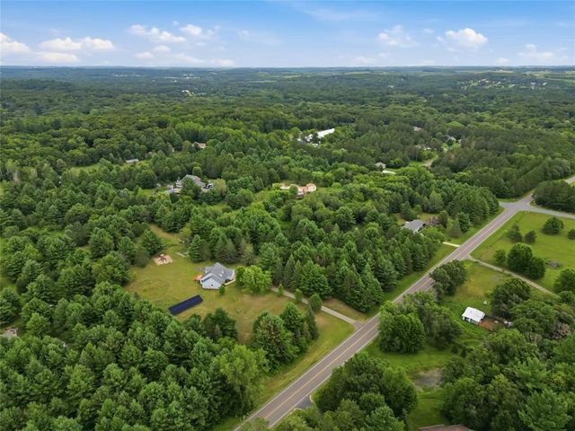 E2090 Cedar Road, Eau Claire, WI 54701