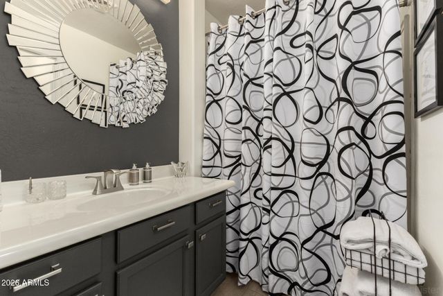 4676 E REDFIELD Road, Gilbert, AZ 85234