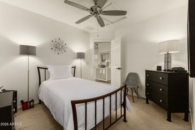 4676 E REDFIELD Road, Gilbert, AZ 85234