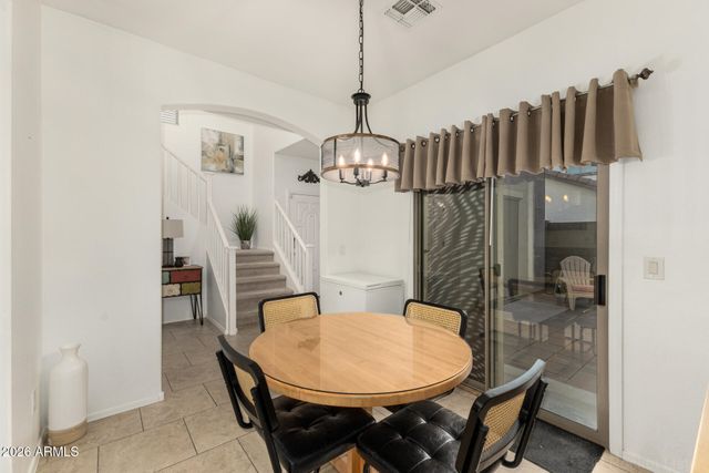 4676 E REDFIELD Road, Gilbert, AZ 85234