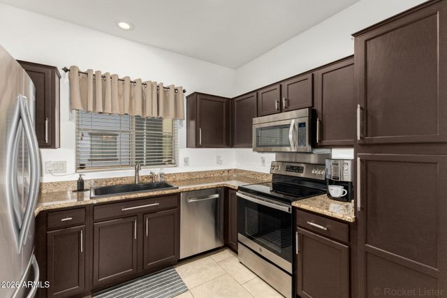 4676 E REDFIELD Road, Gilbert, AZ 85234